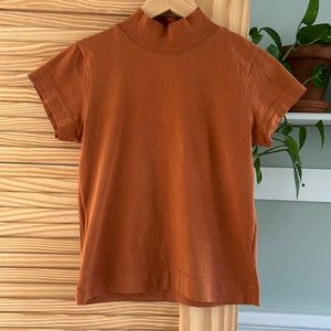 Everlane short sleeve mock neck